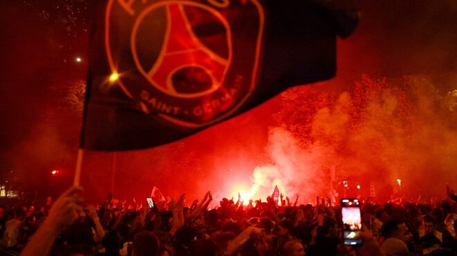 γαλλία-δύο-νεκροί-στους-πανηγυρισμού-563644111