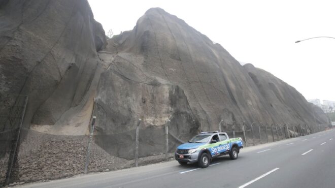 περού-σεισμός-61-βαθμών-άφησε-πίσω-του-έ-563664505