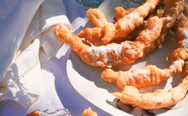 οι-γιορτινές-αφράτες-τηγανίτες-του-χλ-563644993