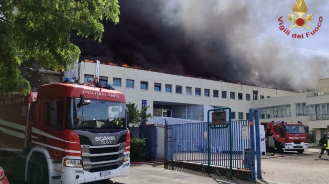 ιταλία-φωτιά-στο-πανεπιστήμιο-του-βιτ-563649001