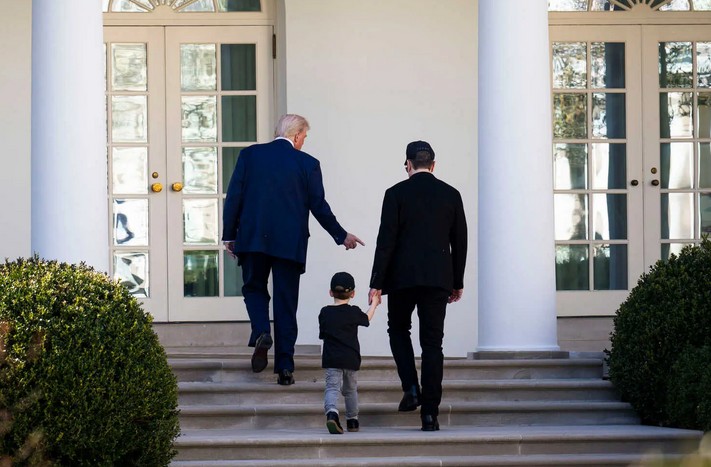 Ο Τραμπ σκέφτεται να πουλήσει το Tesla του – Ρήξη χωρίς επιστροφή με τον Μασκ-1