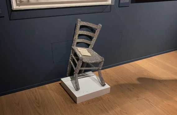 βερόνα-ζευγάρι-έσπασε-την-καρέκλα-βα-563664208