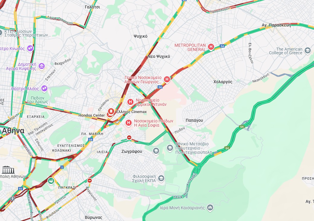 Κίνηση στους δρόμους: Δυσχέρεια στην Κηφισίας μετά από πτώση μπετόν-1