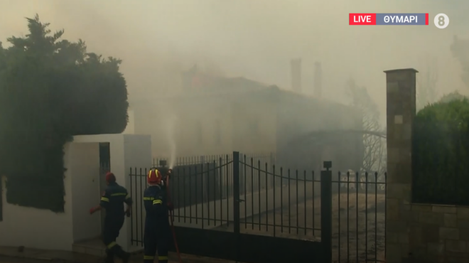 μεγάλη-φωτιά-στην-παλαιά-φώκαια-μην-563683171