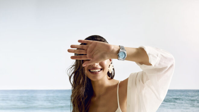 ετοιμάζοντας-βαλίτσες-με-το-tudor-black-bay-lagoon-blue-563665360