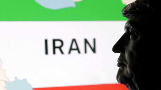 έρευνα-cnn-το-56-των-αμερικανών-δεν-εγκρίνο-563680747