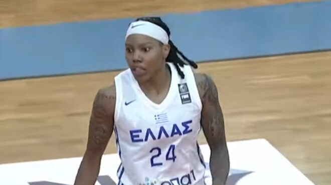 οι-σφραγίδες-στο-διαβατήριο-της-κοσμο-563668960