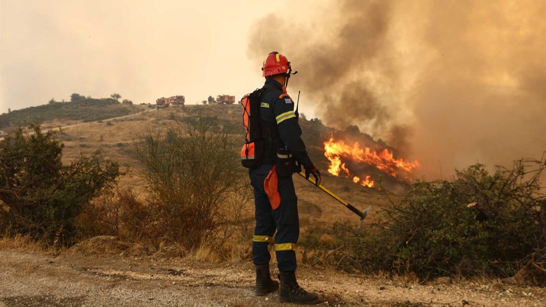 πυρκαγιές-η-ανάλυση-κινδύνου-για-ιούν-563658418