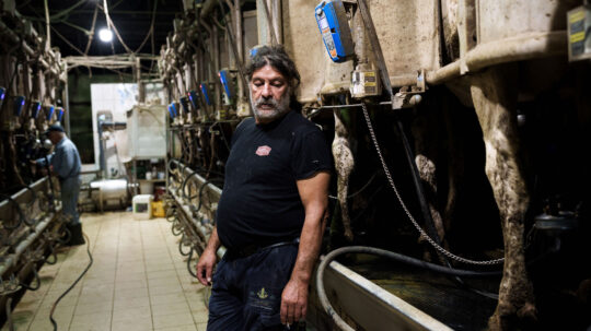 «Ενα ένα τα χωράφια χτίζονται»