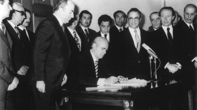 πώς-ο-καραμανλής-ενσάρκωσε-τους-θεσμο-563654632