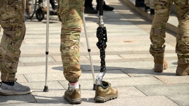 τους-είναι-πιο-εύκολο-να-μας-ακρωτηρι-563646604