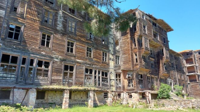 το-κτίριο-κάνει-υπομονή-εδώ-και-60-χρόν-563652001