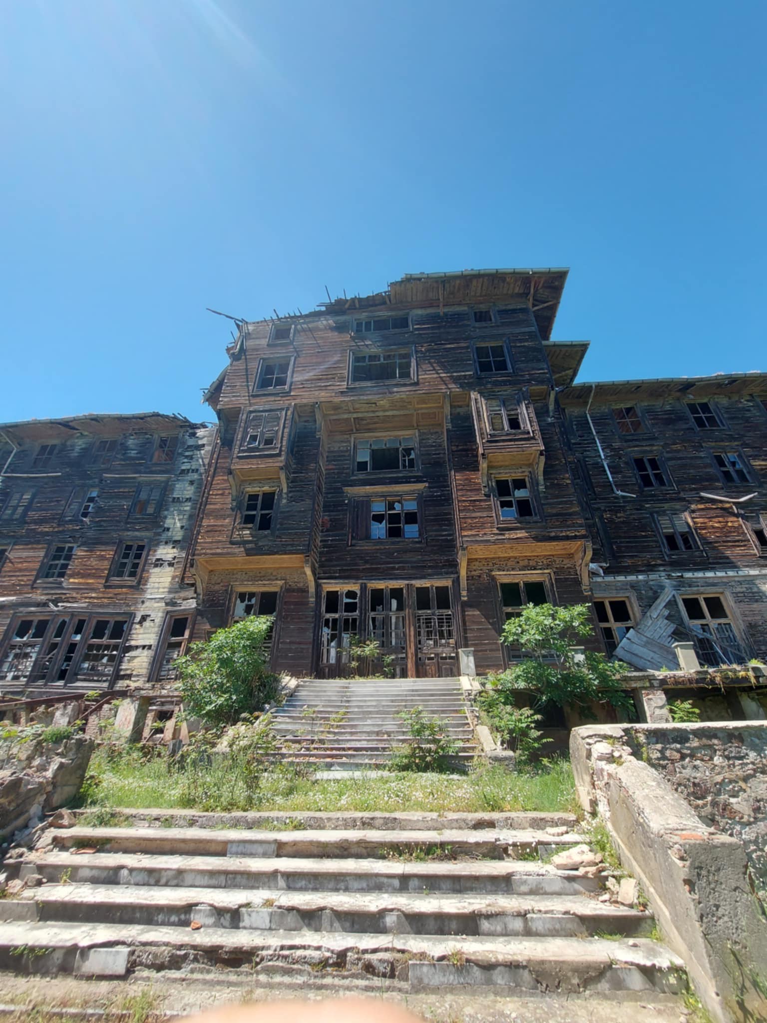 «Το κτίριο κάνει υπομονή εδώ και 60 χρόνια – Εμείς δεν βρήκαμε άλλον τρόπο να το αξιοποιήσουμε»-3