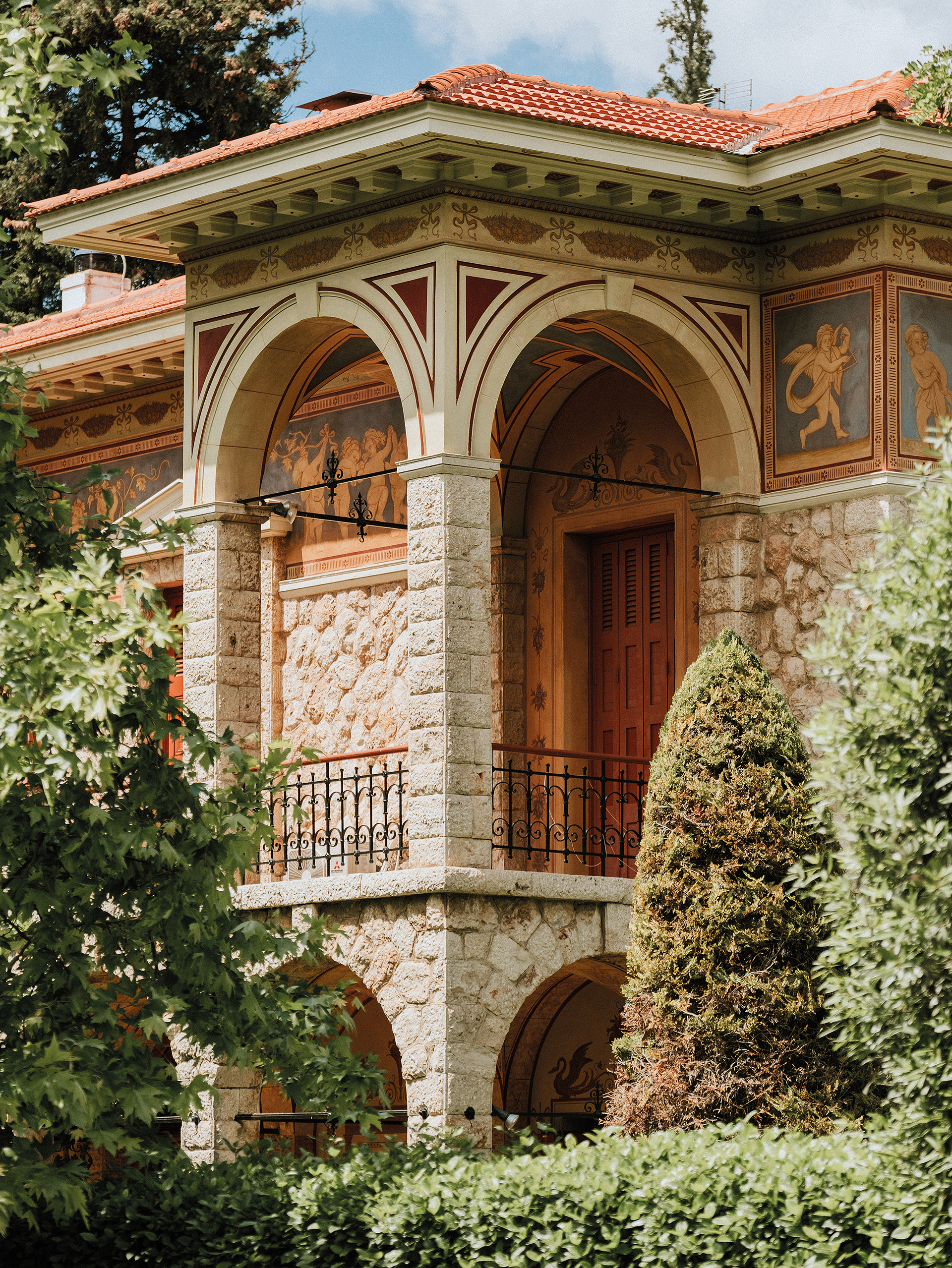 Μια βόλτα στο προάστιο που είναι σαν μουσείο-11