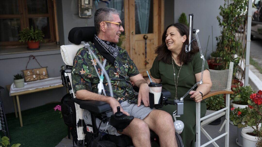 κάθε-στιγμή-με-δίκαζα-563674567