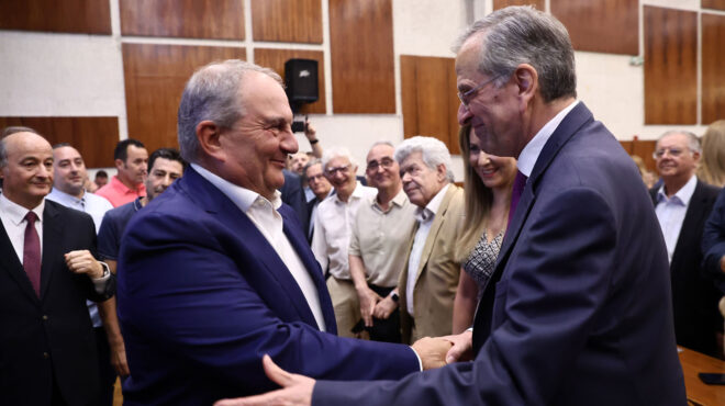 αιχμές-καραμανλή-και-σαμαρά-για-μητσο-563668144