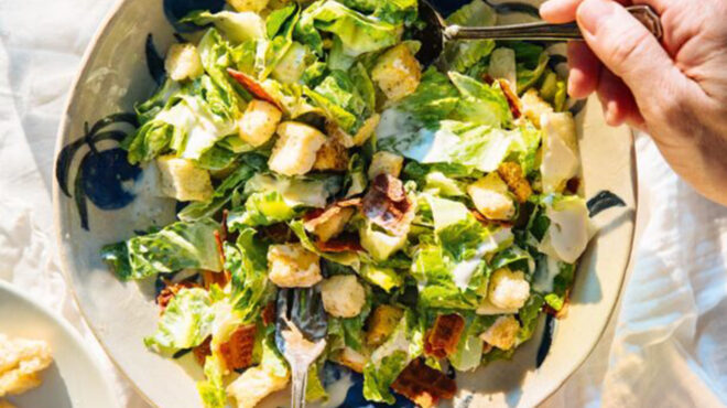 caesar-salad-σαλάτα-του-καίσαρα-κλασική-563654059
