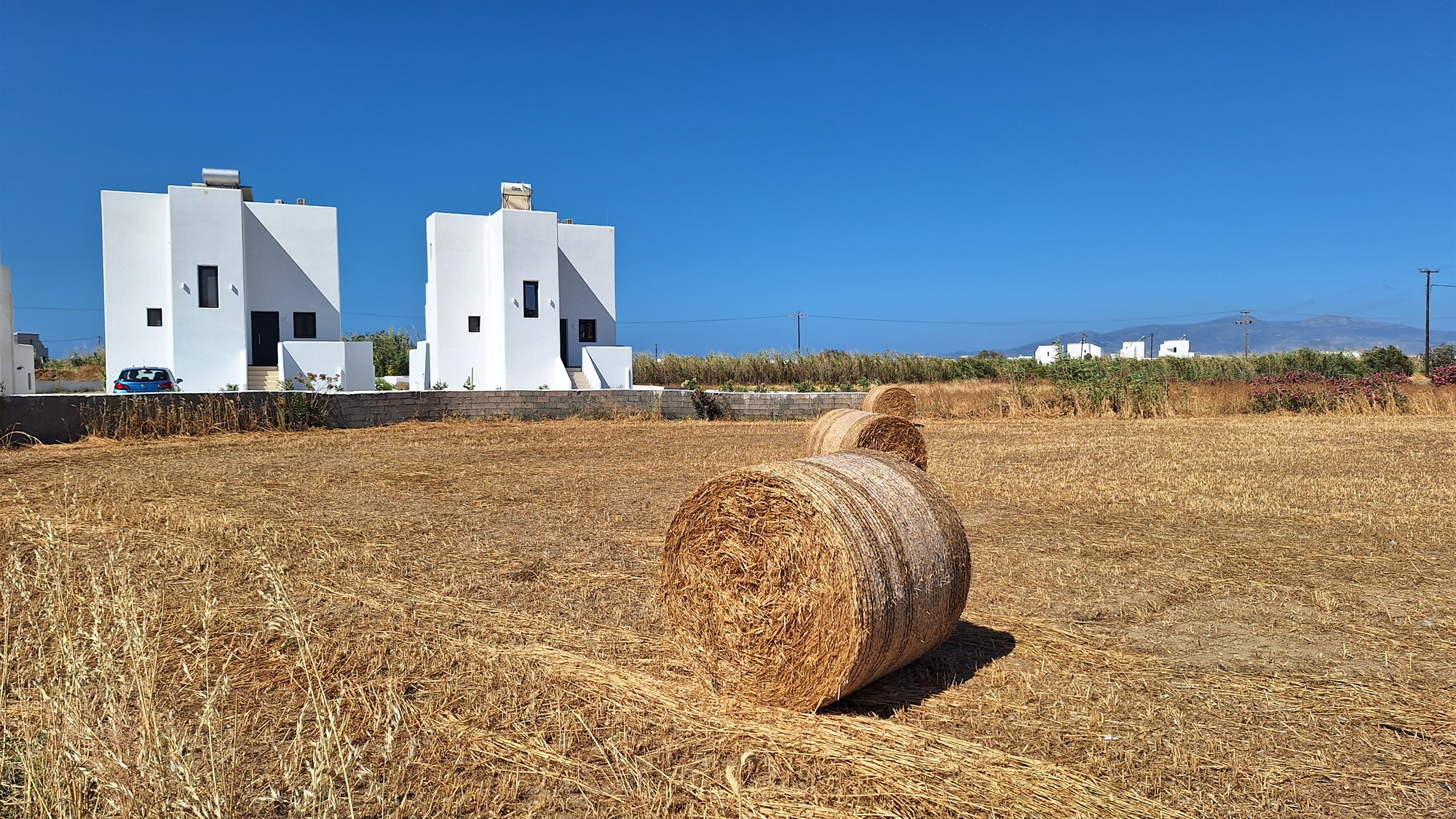 «Ενα ένα τα χωράφια χτίζονται»-1