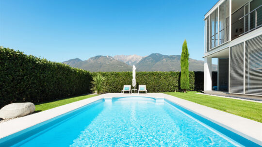 Επενδύσεις άνω των 5 δισ. σε ξενοδοχεία και τουριστικές βίλες