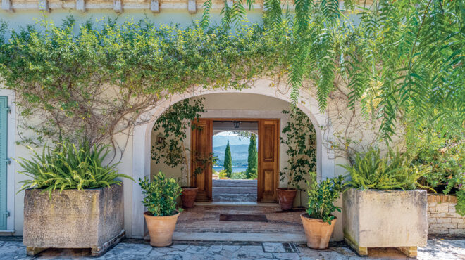 μία-βόλτα-στους-θαυμαστούς-κήπους-της-563673409