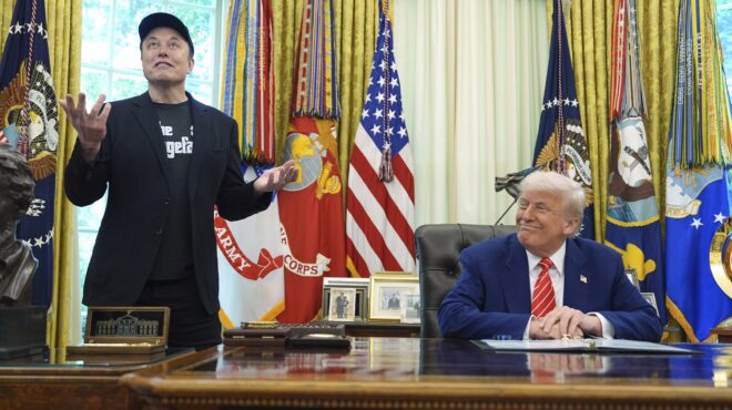 καμπανάκι-για-νέο-χρέος-24-τρισ-δολ-στ-563650561