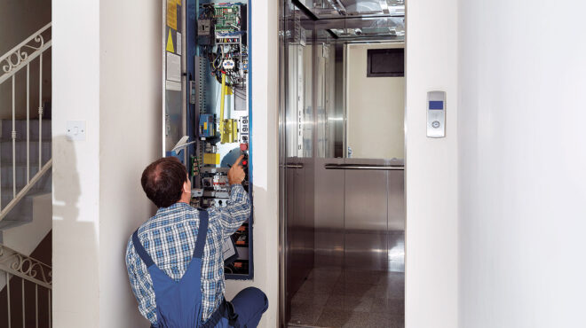 ασανσέρ-οι-τρεις-στάσεις-από-την-απογρ-563672515