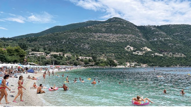 τι-ισχύει-για-τις-άδειες-και-πώς-υπολογ-563688061