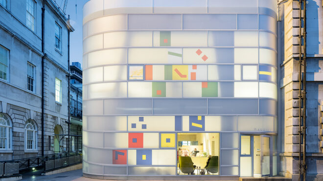 στίβεν-χολ-φως-σημαίνει-διαύγεια-και-ε-563676004