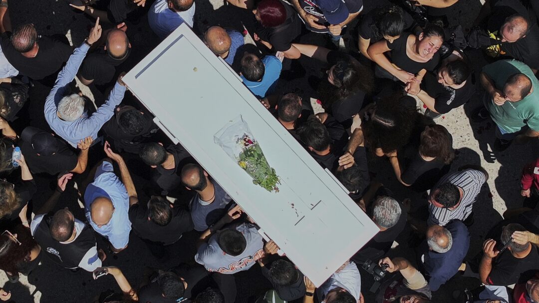 οι-χριστιανοί-μέσα-στο-χάος-της-συρίας-563687011