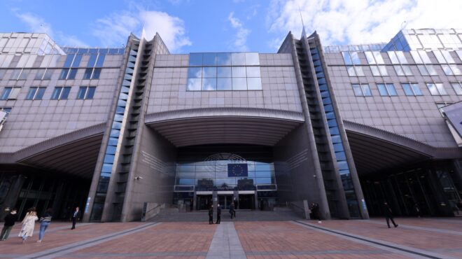 ε-ε-ναι-στην-ποινικοποίηση-των-deepfake-βίντε-563667172