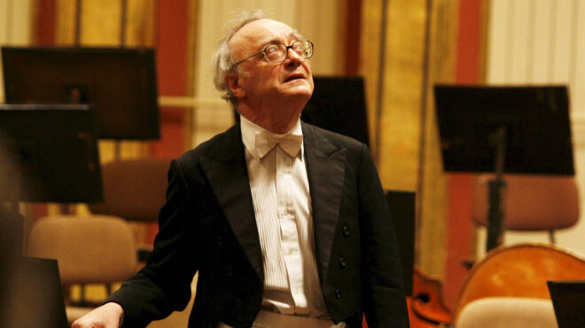 αλφρεντ-μπρέντελ-ο-χαρισματικός-ποιη-563670205