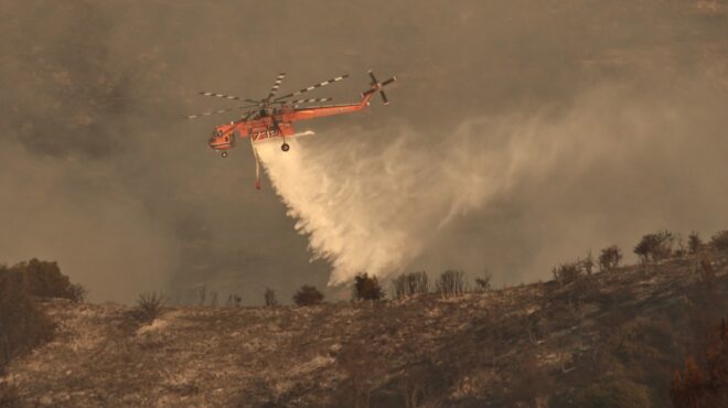 φωτιά-στη-μεσσηνία-επιχειρούν-και-ε-563654422