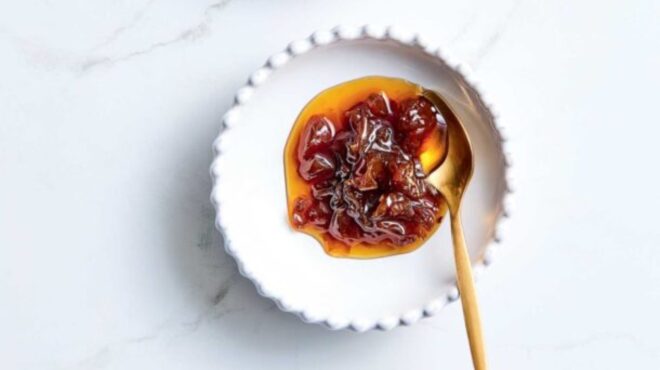 ροδοζάχαρη-γλυκό-του-κουταλιού-τριαν-563654353