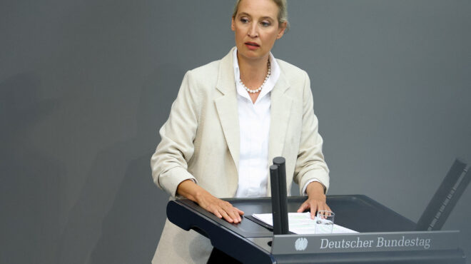 τραμπ-μασκ-θλίψη-στην-ηγεσία-του-γερ-563651578