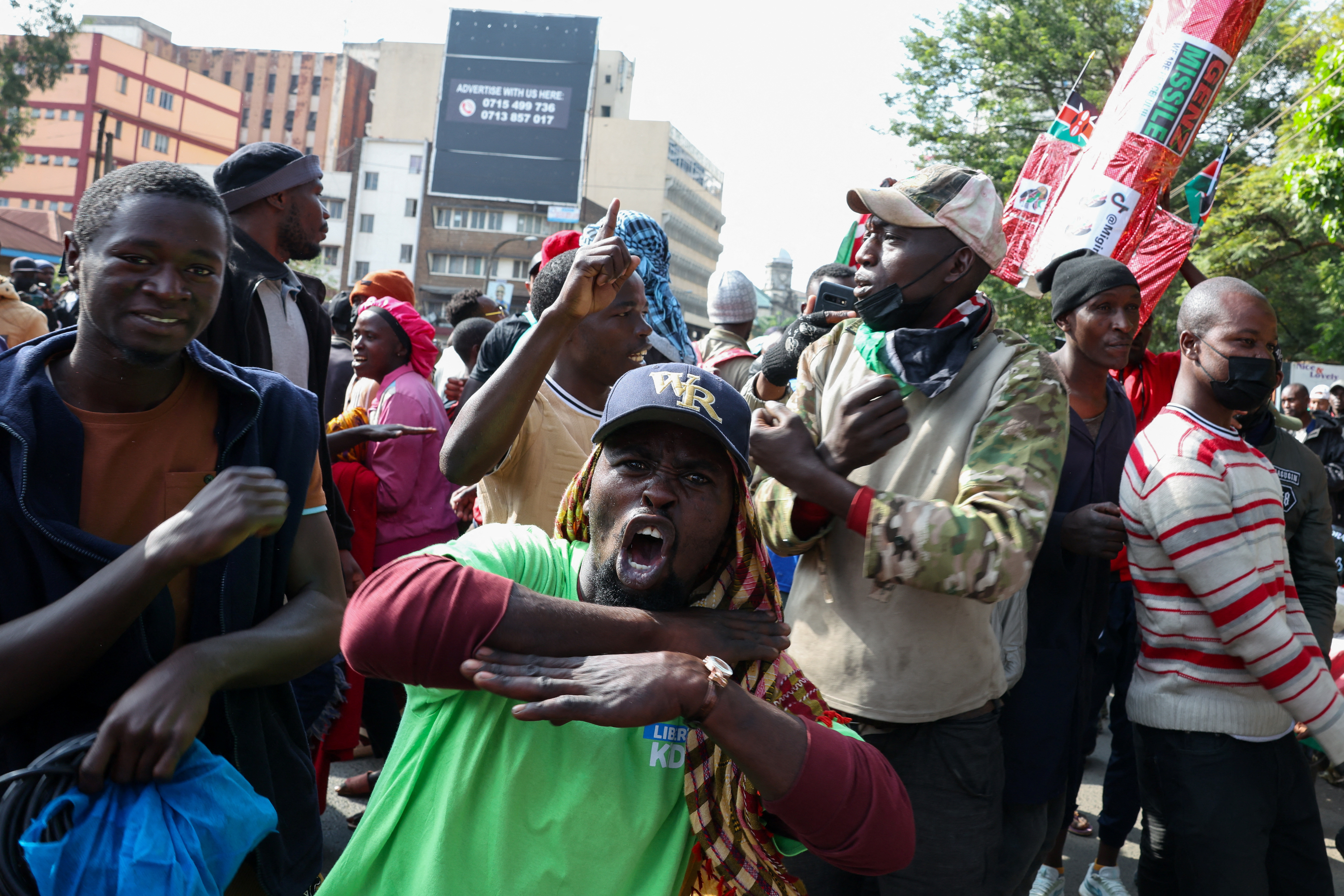 Κένυα – Ναϊρόμπι: 10 τραυματίες από πυροβολισμούς σε διαδηλώσεις-1