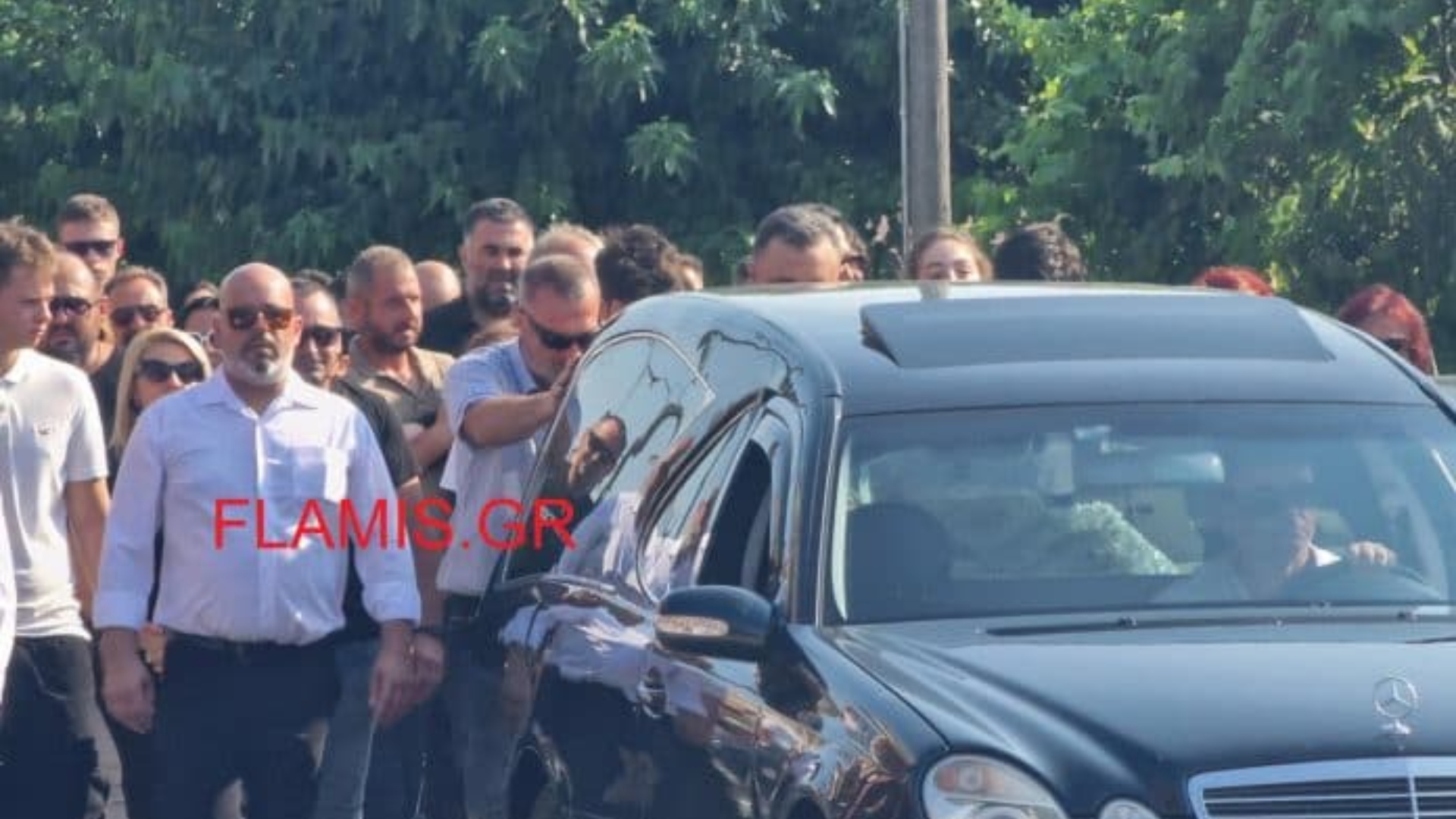 Αρτα: Τελευταίο αντίο στον 14χρονο που πνίγηκε στον Αραχθο-1