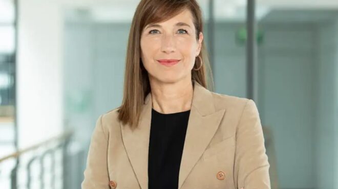 μπάρμπαρα-μάσινγκ-η-πρώτη-γυναίκα-στα-563675743