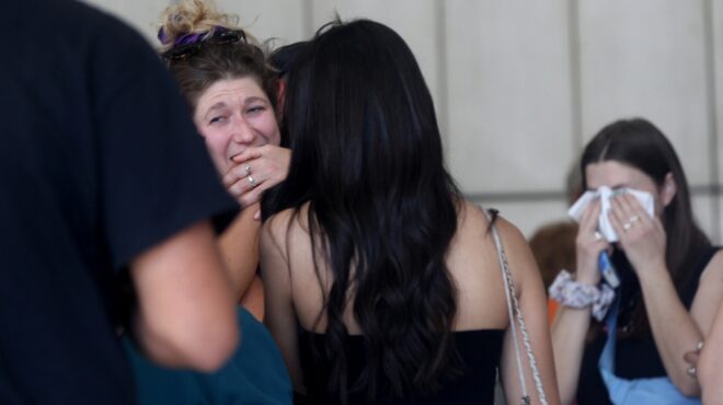 μάτι-δάκρυα-αποδοκιμασίες-και-χειροκ-563649253