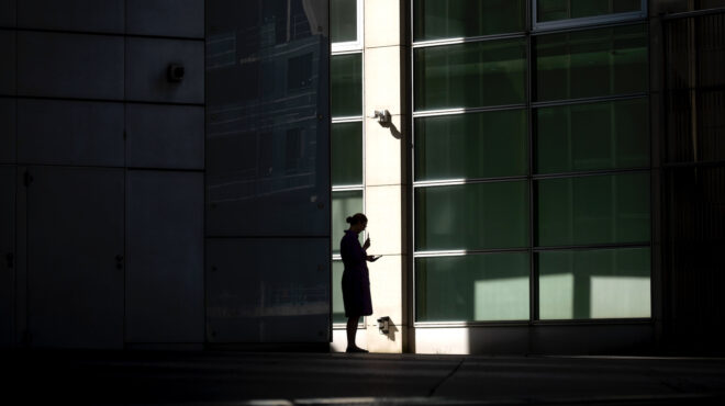 μετρητά-στο-στρώμα-κρύβουν-οι-γερμα-563649967