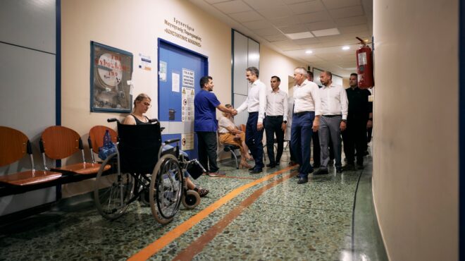 επίσκεψη-μητσοτάκη-στο-κατ-συνομίλη-563679535