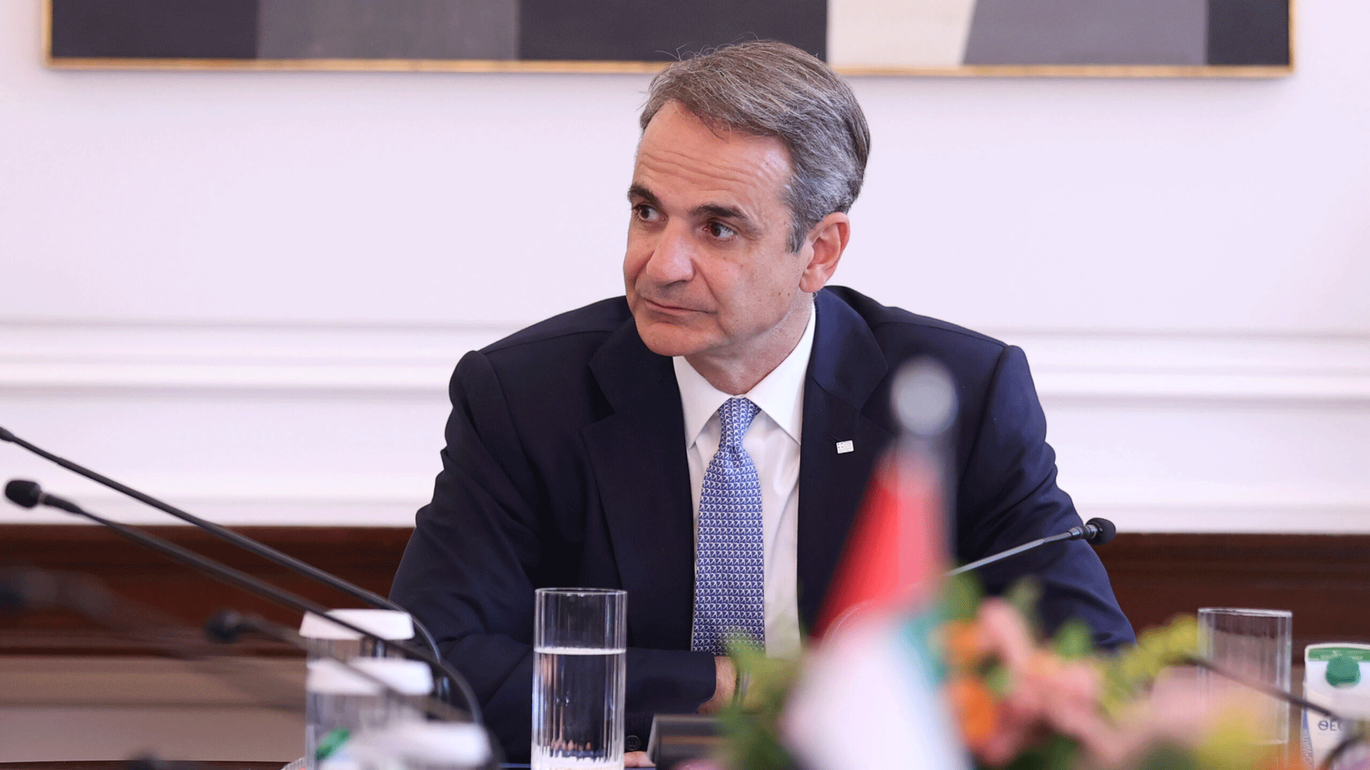 η-τρίτη-και-δυσκολότερη-εκλογή-563675437