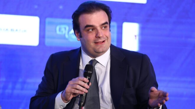 στήριξη-της-οικονομίας-μέσω-χρηματοδ-563677264