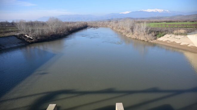 λάρισα-πτώμα-γυναίκας-ανασύρθηκε-από-563652049