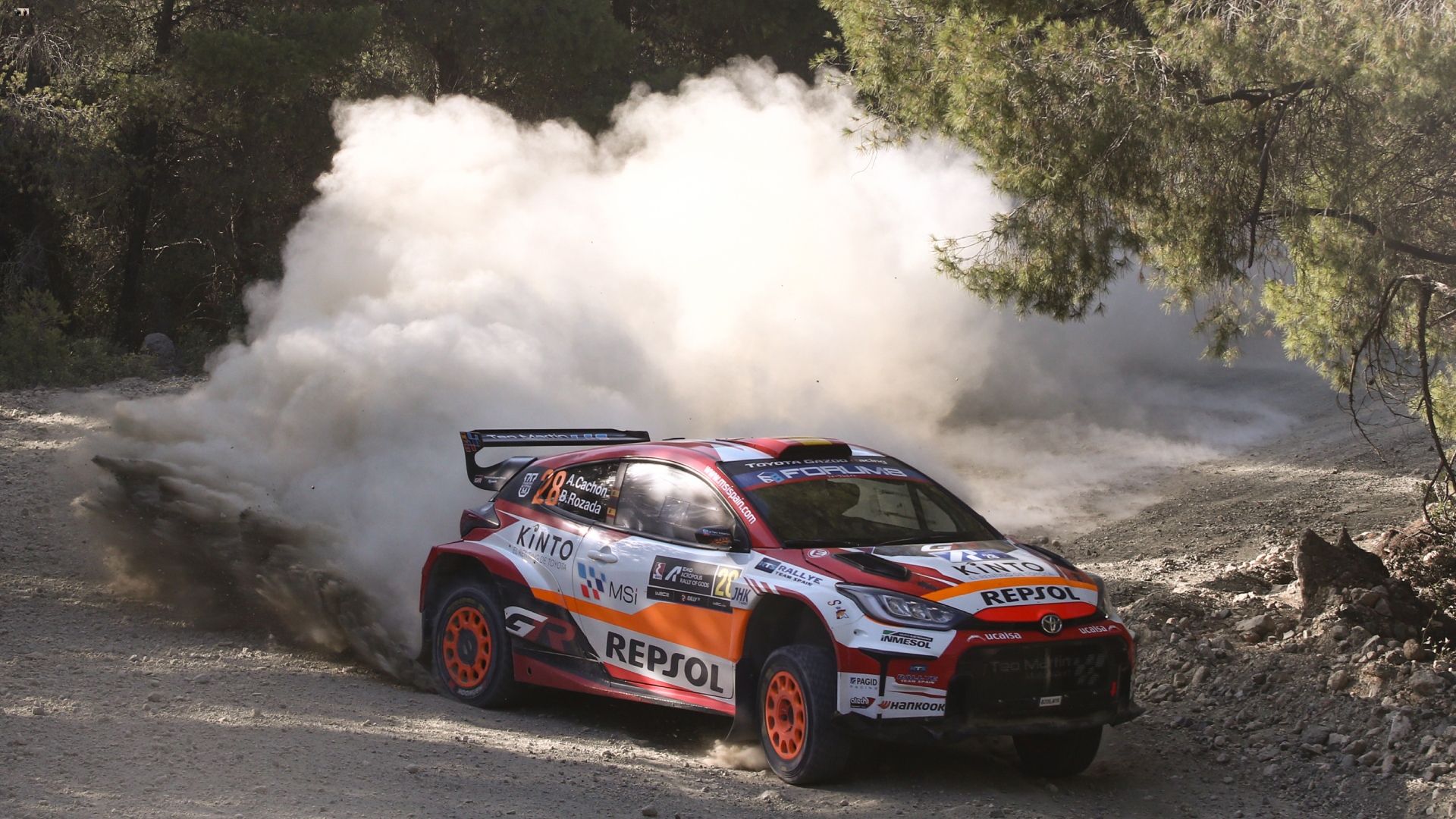 Ο Οτ Τάνακ «οδηγεί» το Ράλλυ Ακρόπολις – Ατύχημα οι Αμούτζας – Παναγιωτούνης-1