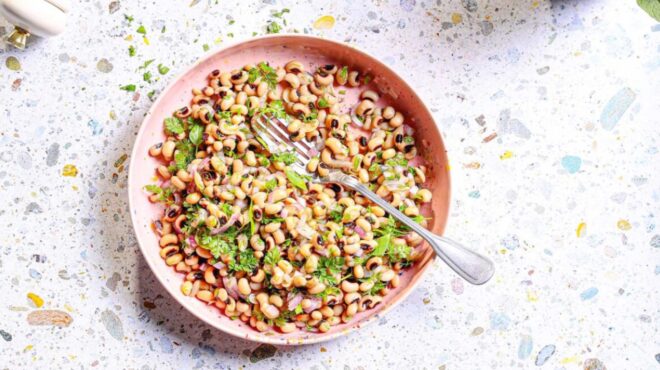 η-ιστορία-της-ελληνικής-σαλάτας-563644189