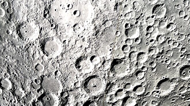 ερευνα-η-σεληνιακή-σκόνη-είναι-λιγότε-563668669