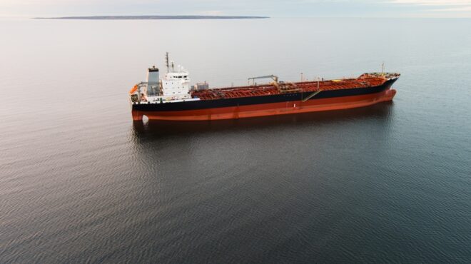 ανησυχία-για-τα-στενά-του-ορμούζ-180-ελ-563667085