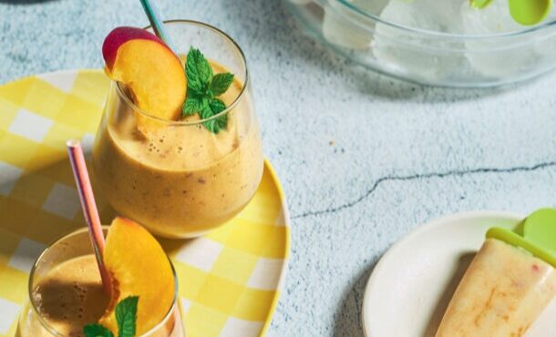 smoothie-με-ροδάκινα-και-χαμομήλι-563672287