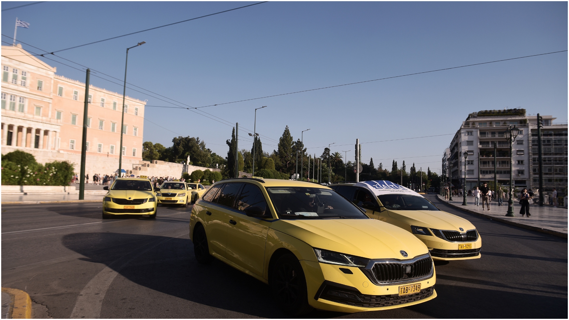 Πορεία διαμαρτυρίας των οδηγών ταξί για τον νέο ΚΟΚ – Στάση εργασίας έως τα μεσάνυχτα-1