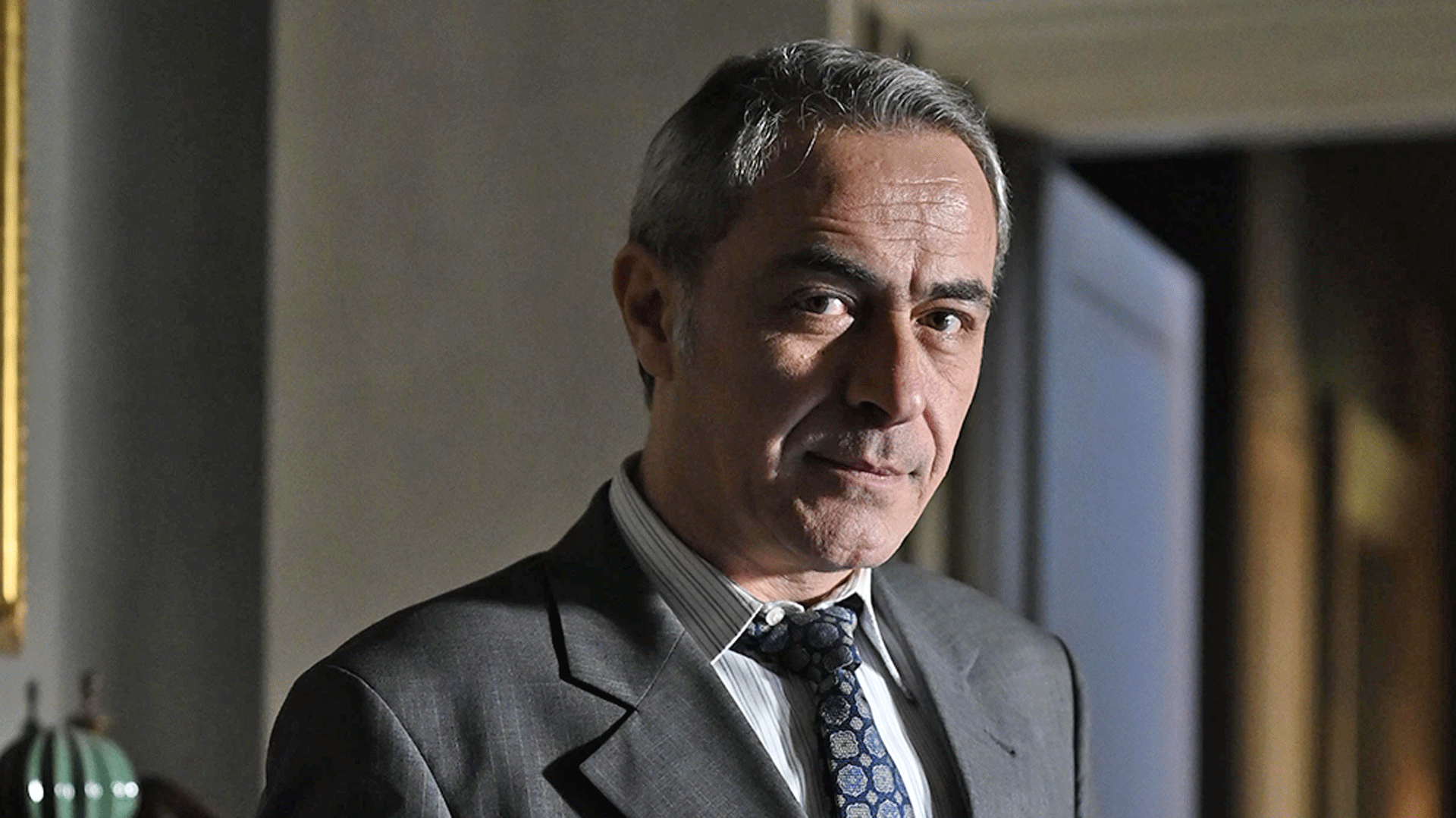 θανάσης-κουρλαμπάς-ζω-ένα-μικρό-ταξί-563665033